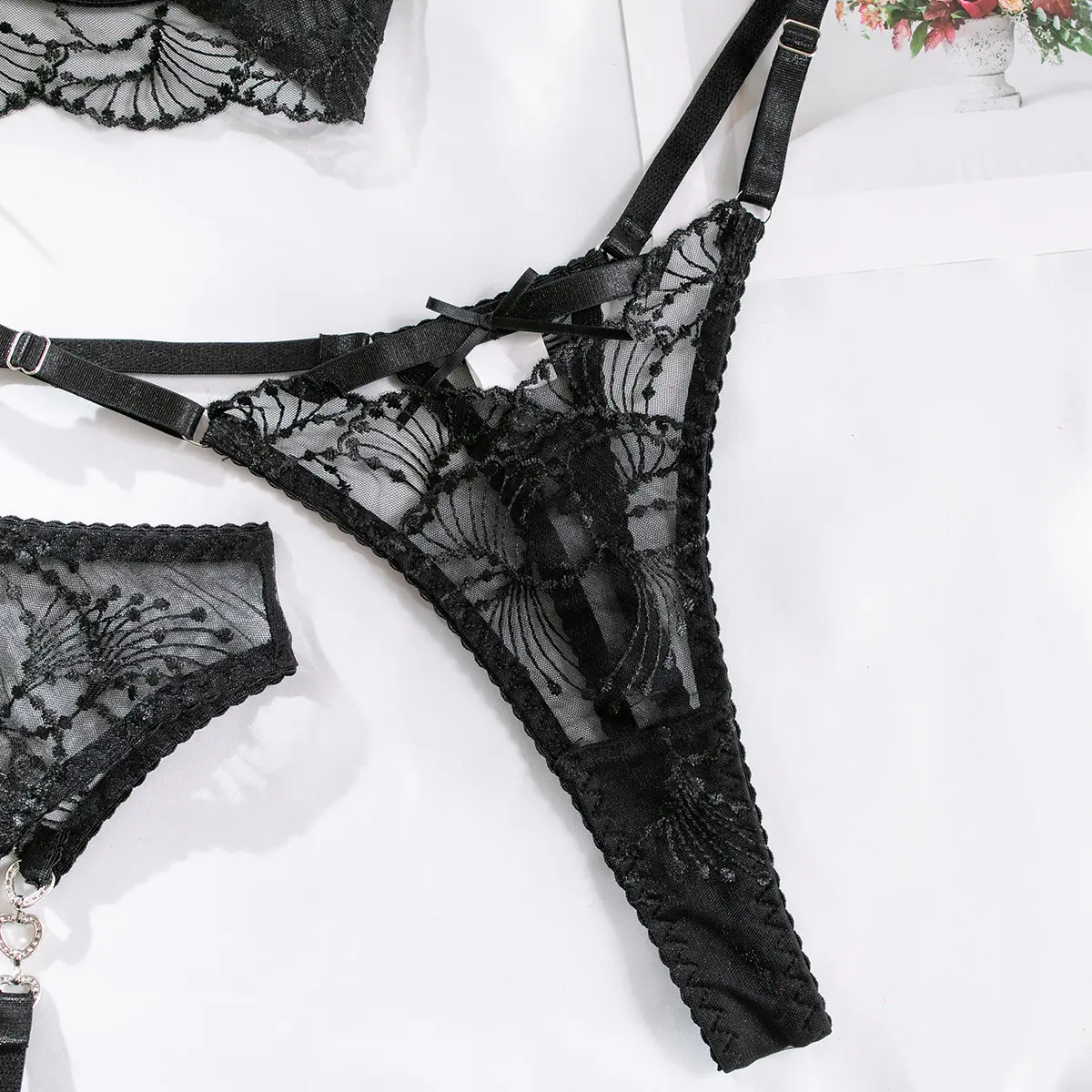 Sexy Lace Embroidered Underwear Set Stylish Diamond Chain Bra New Fashion Lingerie  Ensemble - LEISURE LIFE